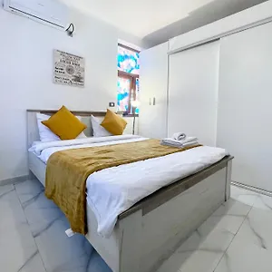 White Apartament